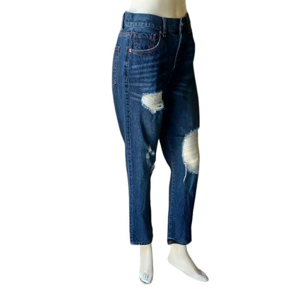 Sku#7004017....Forever21 Straight leg Jeans Size 28